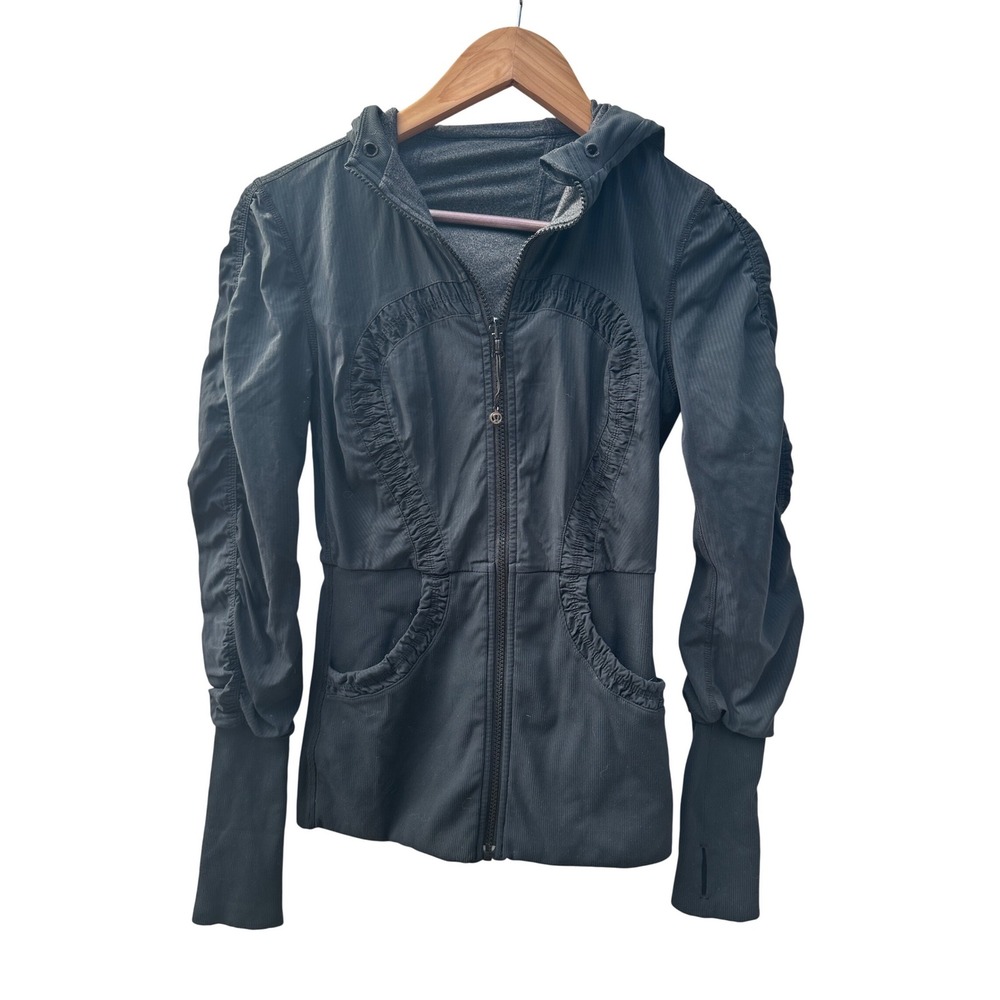 Lululemon Dance Studio Jacket Reversible Full Zip Hoodie Ruffle Thumbhole Size 4